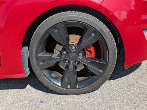 Used 2016 Hyundai Veloster w/ Option Group 02 image 11