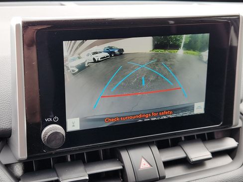 Certified 2025 Toyota RAV4 XLE AWD/4WD image 15