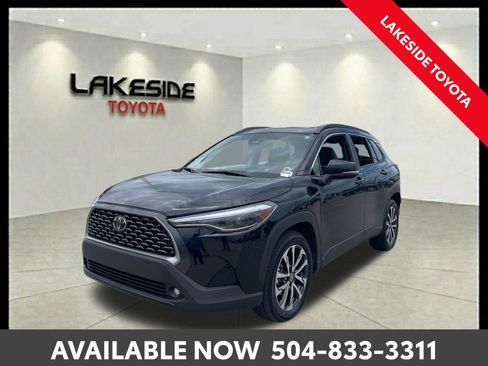 Used 2023 Toyota Corolla Cross XLE w/ Convenience Package AWD/4WD image 1