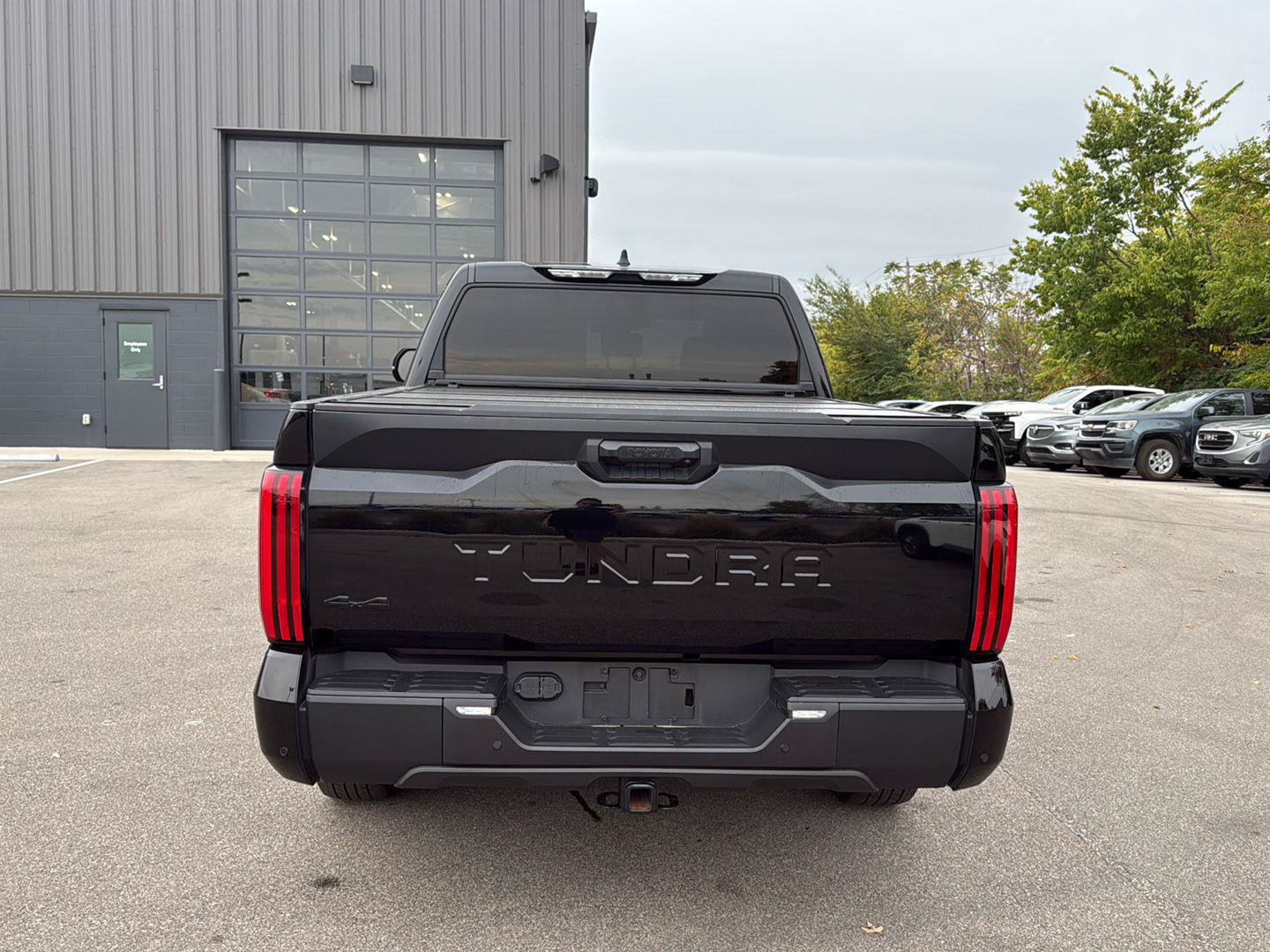 Used 2024 Toyota Tundra SR5 w/ SR5 Convenience Package AWD/4WD image 4