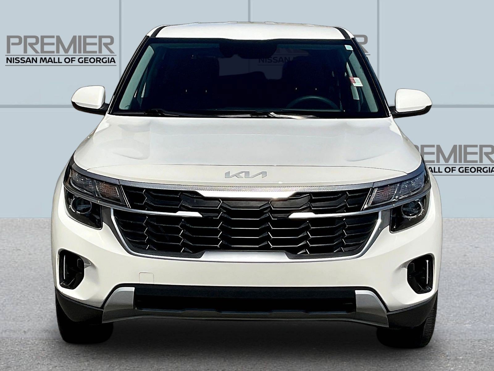 Used 2024 Kia Seltos LX AWD/4WD image 2