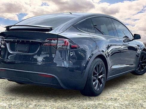 Used 2024 Tesla Model X AWD/4WD image 5