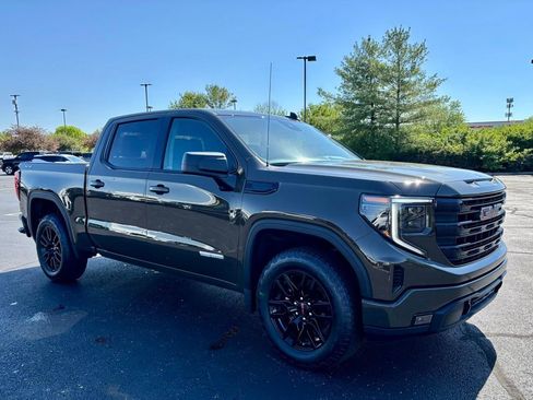 Used 2024 GMC Sierra 1500 Elevation AWD/4WD image 9