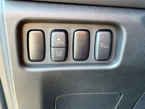 New 2025 Mitsubishi Outlander Sport SE image 10