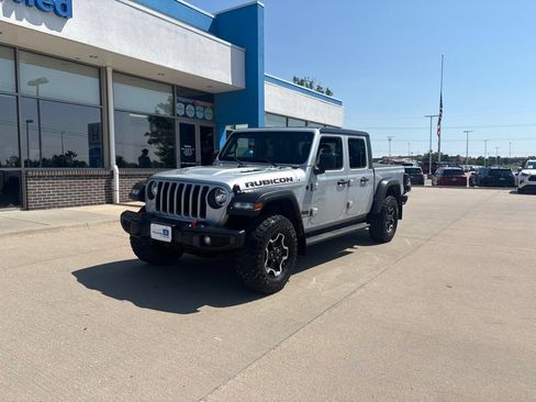 Used 2022 Jeep Gladiator Rubicon w/ Cold Weather Group AWD/4WD image 1