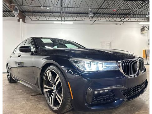 Used 2019 BMW 740i w/ Executive Package image 6