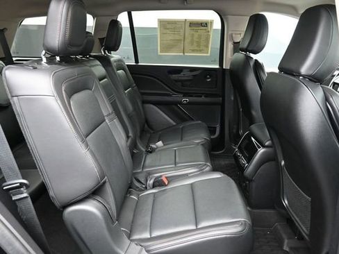 Used 2022 Lincoln Aviator Reserve w/ Equipment Group 201A AWD/4WD image 34