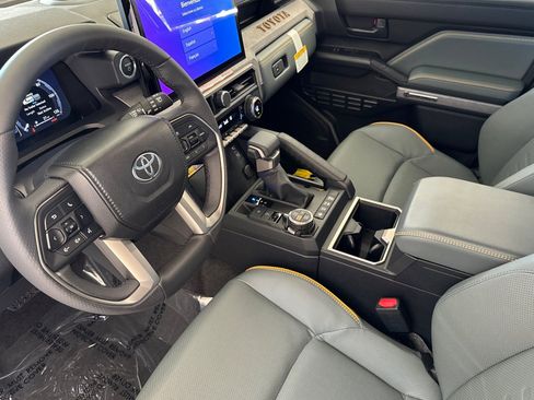 New 2025 Toyota 4Runner Trailhunter image 9