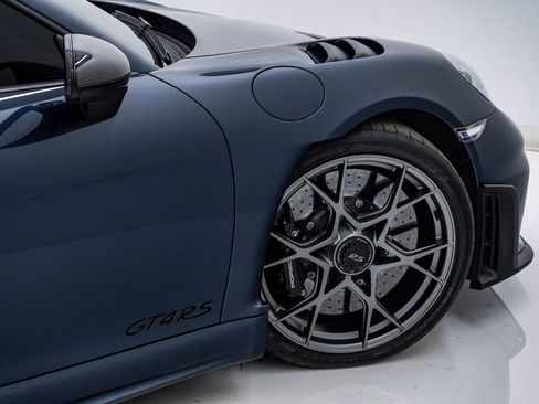 Used 2023 Porsche 718 Cayman GT4 RS RWD image 17