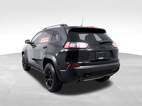 Used 2022 Jeep Cherokee Latitude AWD/4WD image 8