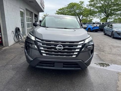 Used 2024 Nissan Rogue SV AWD/4WD image 15