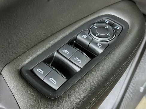 Used 2024 Cadillac XT6 Premium Luxury image 30