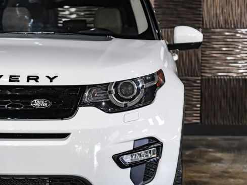 Used 2017 Land Rover Discovery Sport HSE image 46