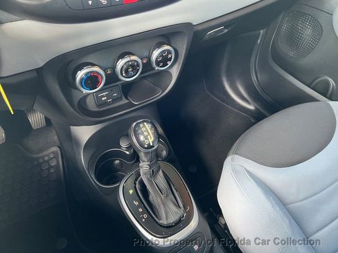 Used 2014 FIAT 500L Easy FWD image 52
