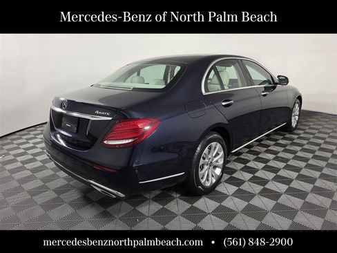 Used 2020 Mercedes-Benz E 350 4MATIC Sedan image 6