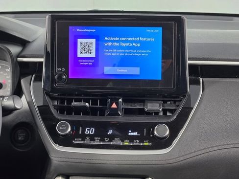 Used 2025 Toyota Corolla Cross LE FWD image 21