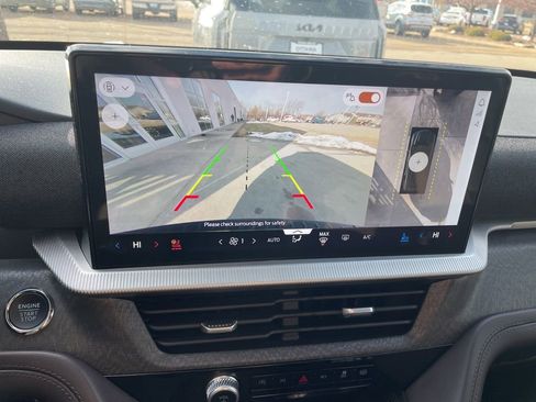 Used 2025 Ford Explorer Platinum w/ Ultimate Package image 23