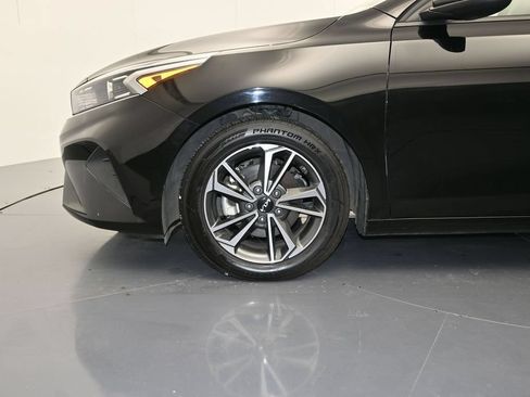 Used 2024 Kia Forte LXS FWD image 9