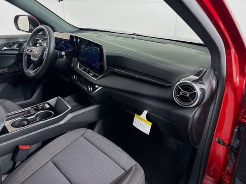 New 2026 Chevrolet Equinox LT w/ Safety and Technology Package image 32