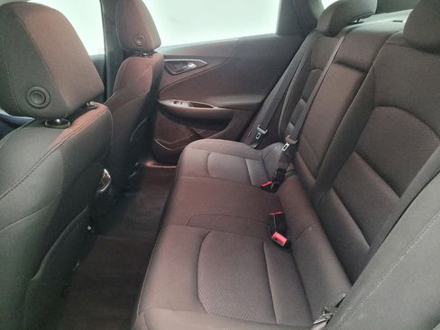 Used 2018 Chevrolet Malibu LT image 18