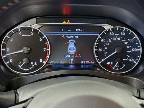 Used 2023 Nissan Altima 2.5 SR FWD image 18