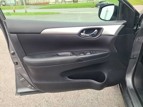 Used 2017 Nissan Sentra S FWD image 17