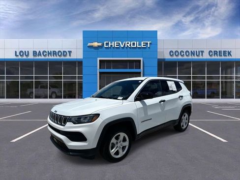 Used 2023 Jeep Compass Sport AWD/4WD image 4