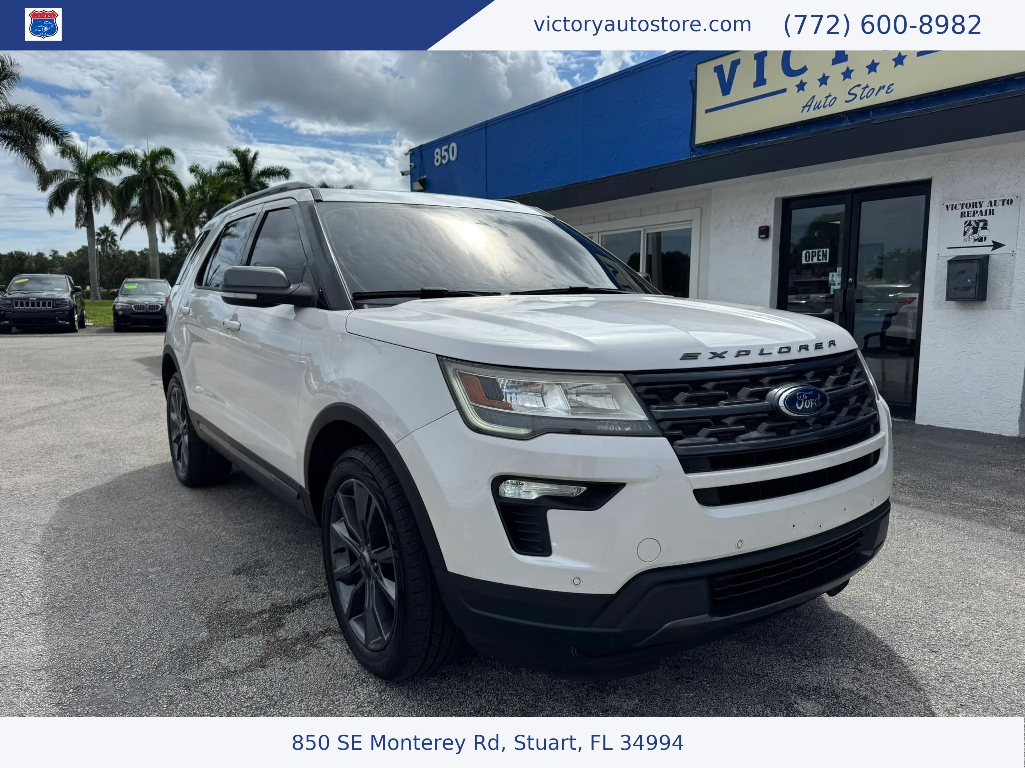 Used 2018 Ford Explorer XLT w/ Equipment Group 202A AWD/4WD image 1