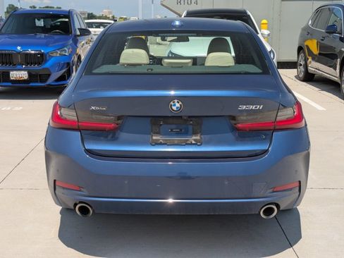 Used 2023 BMW 330i xDrive Sedan w/ Premium Package AWD/4WD image 5