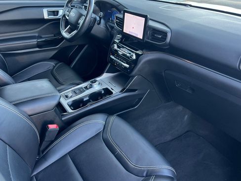 Used 2023 Ford Explorer ST w/ Equipment Group 401A image 17