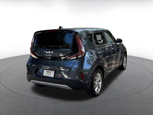 Used 2025 Kia Soul LX w/ LX Technology Package FWD image 7