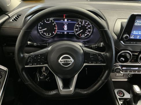 Used 2023 Nissan Sentra SR FWD image 17