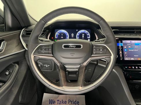 New 2026 Jeep Grand Cherokee L 4WD image 15