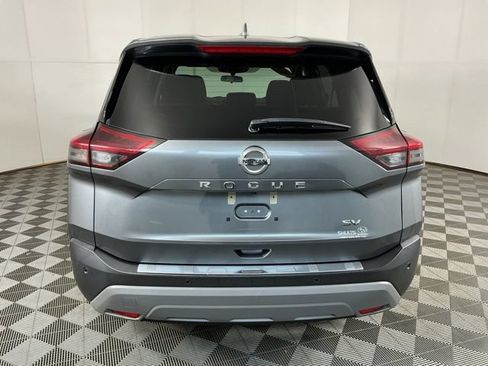 Used 2021 Nissan Rogue SV FWD image 9