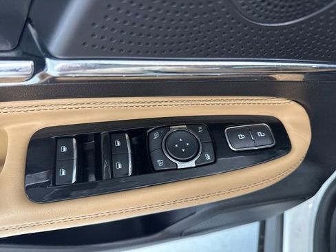 Used 2023 Lincoln Corsair Reserve image 19