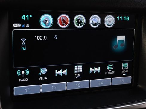 Used 2019 Chevrolet Suburban Premier AWD/4WD image 26