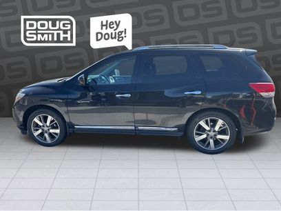Used 2016 Nissan Pathfinder Platinum w/ Family Entertainment Package