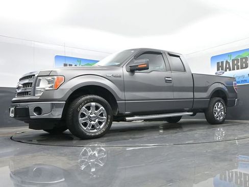 Used 2014 Ford F150 XLT w/ XLT Chrome Package image 17
