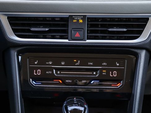 New 2025 Volkswagen Taos SE FWD image 14