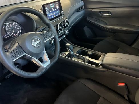 Used 2025 Nissan Sentra SV FWD image 13