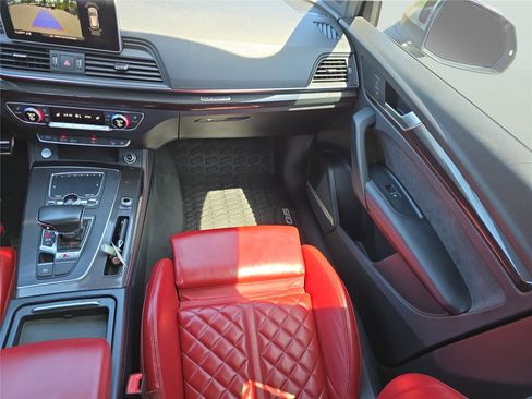 Used 2018 Audi SQ5 Premium Plus image 16