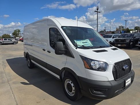 New 2025 Ford Transit 250 148 Medium Roof w/ Load Area Protection Package image 18
