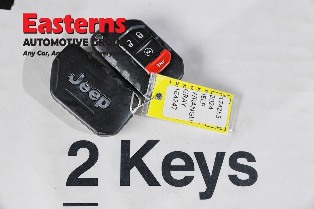 Used 2024 Jeep Wrangler Unlimited w/ Convenience Group AWD/4WD image 28