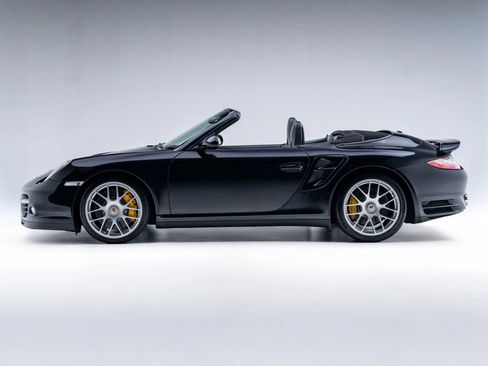 Used 2011 Porsche 911 Turbo AWD/4WD image 13