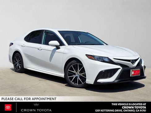 Certified 2022 Toyota Camry SE w/ Carpet Mat Package (TMS) FWD image 1