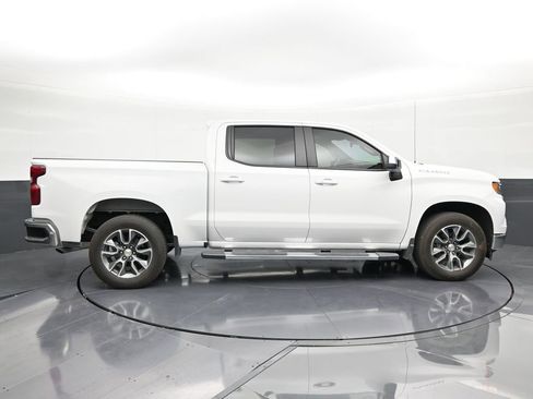 Used 2025 Chevrolet Silverado 1500 LT RWD image 6
