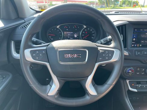 Used 2023 GMC Terrain SLE w/ Driver Convenience Package FWD image 11