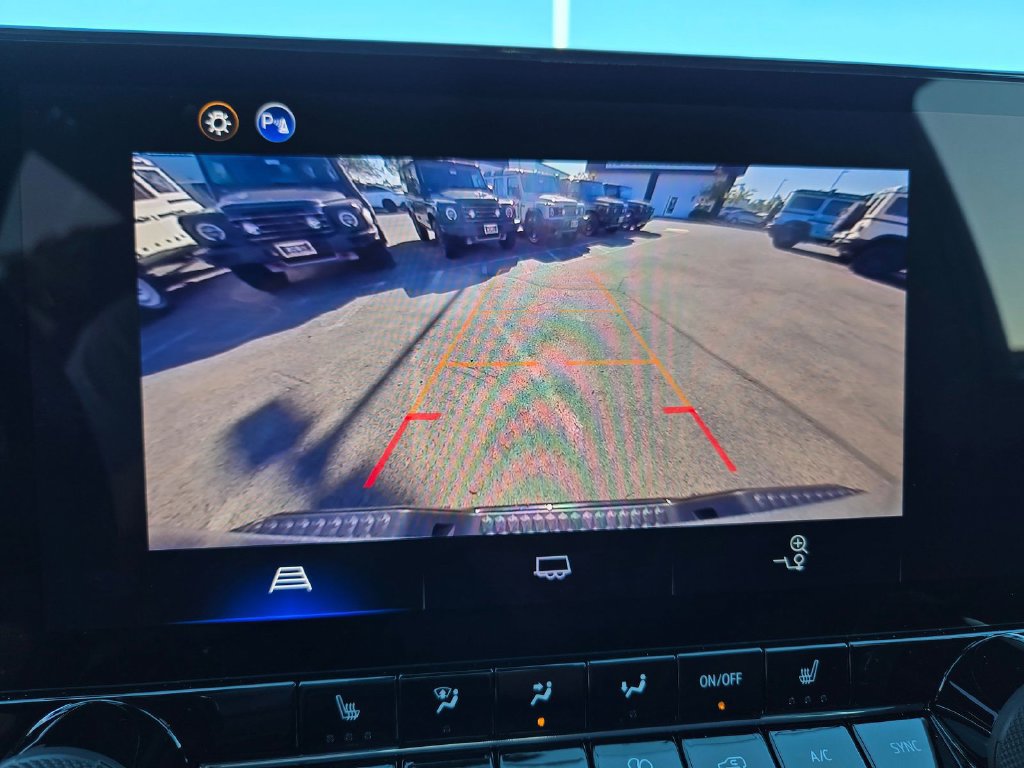 Used 2025 Chevrolet Colorado Trail Boss AWD/4WD image 10