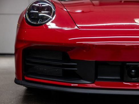 Used 2025 Porsche 911 Carrera image 13