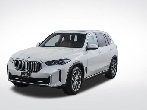 Certified 2024 BMW X5 xDrive40i w/ Executive Package AWD/4WD image 1
